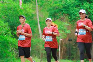 BIB: 1095, 2601
                            <button type="button" onclick="openModal(22089922)" class="btn btn-primary btn-sm float-right btn-popup" data-toggle="modal" data-target=".modal-high-quality">
                        <i class="fas fa-shopping-cart"></i> Add to Cart
                    </button>
                                            <button type="button" onclick="isThisMe(22089922, true)" class="btn btn-success btn-sm float-right btn-popup btn-isme hidden" data-toggle="tooltip" data-placement="bottom" title="นี่คือรูปของคุณใช่ไหม คลิกที่นี่เพื่อเอาเข้าอัลบั้ม">
                        <i class="fas fa-plus"></i> Add to album
                    </button>
                    <button type="button" onclick="isThisMe(22089922, false)" class="btn btn-warning btn-sm float-right btn-popup btn-isnotme hidden">
                        <i class="fas fa-ban"></i> Remove from album
                    </button>